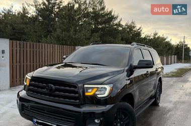 Позашляховик / Кросовер Toyota Sequoia 2017 в Києві
