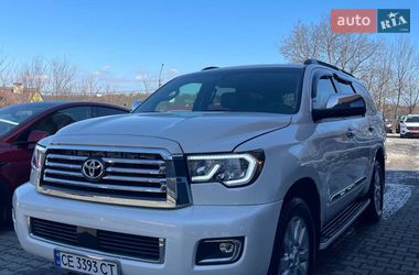 Позашляховик / Кросовер Toyota Sequoia 2015 в Чернівцях