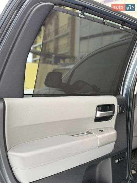 Внедорожник / Кроссовер Toyota Sequoia 2008 в Львове