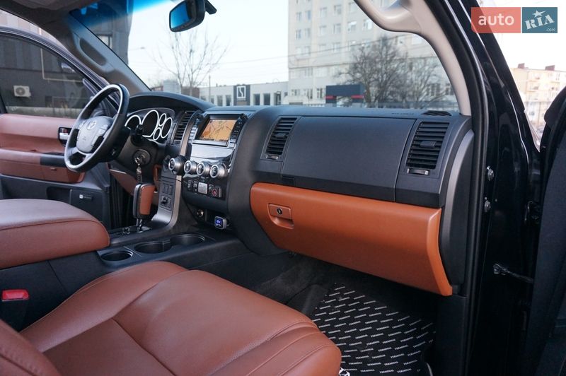 Внедорожник / Кроссовер Toyota Sequoia 2008 в Одессе