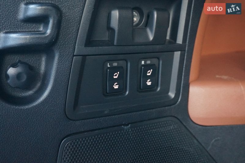 Внедорожник / Кроссовер Toyota Sequoia 2008 в Одессе