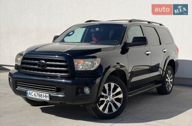 Позашляховик / Кросовер Toyota Sequoia 2008 в Луцьку