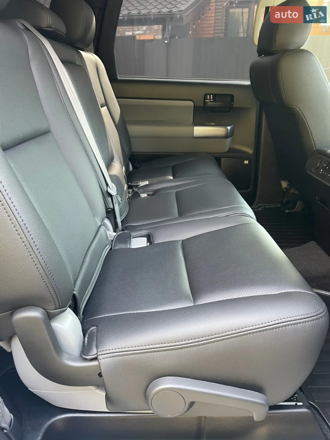 2018 Toyota Sequoia - мініатюра 30