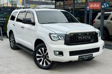 Позашляховик / Кросовер Toyota Sequoia 2013 в Києві