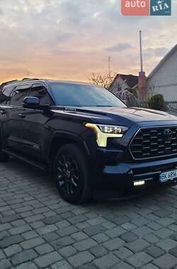 Позашляховик / Кросовер Toyota Sequoia 2023 в Маневичах
