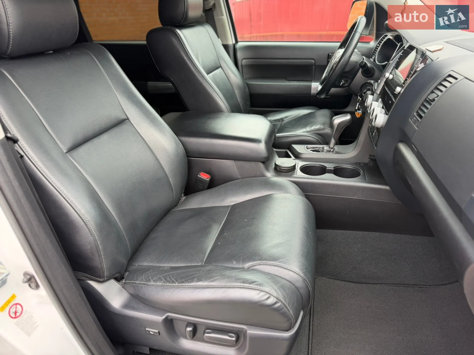 2018 Toyota Sequoia - мініатюра 22