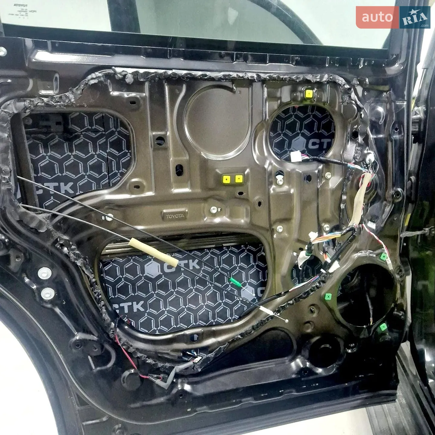 2016 Toyota Sequoia - мініатюра 28