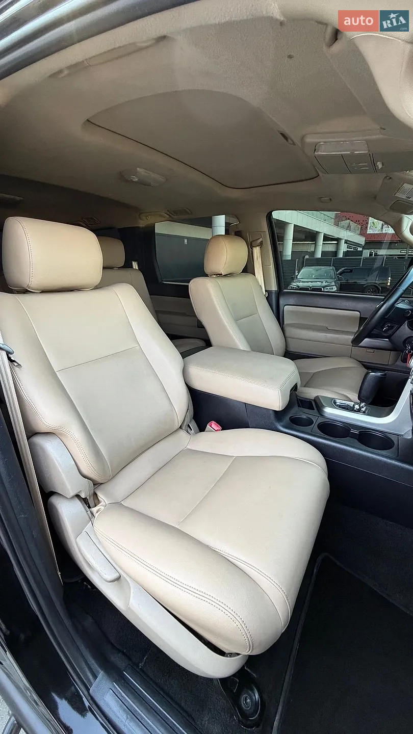 2013 Toyota Sequoia - мініатюра 24