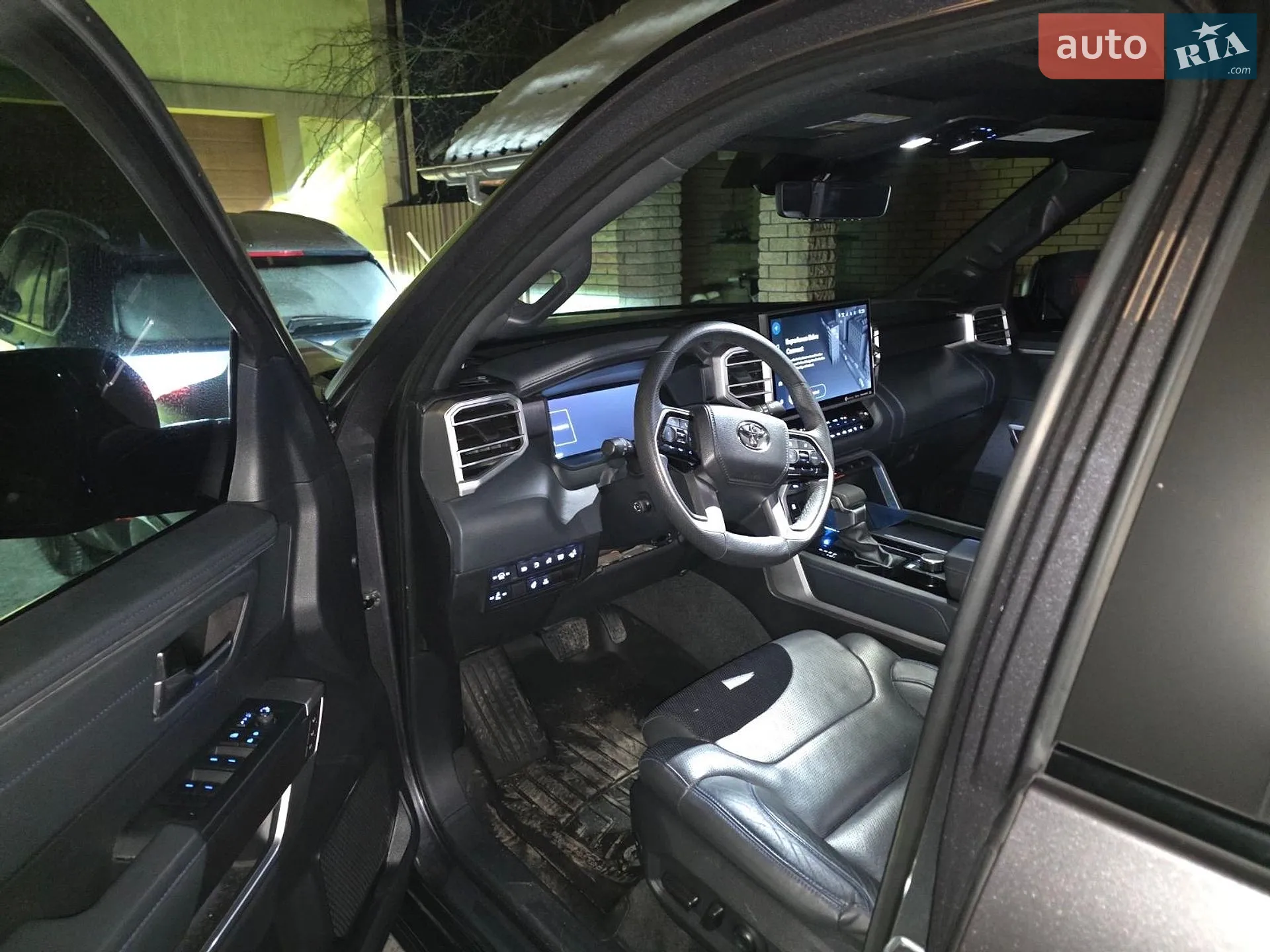 2022 Toyota Sequoia - мініатюра 21