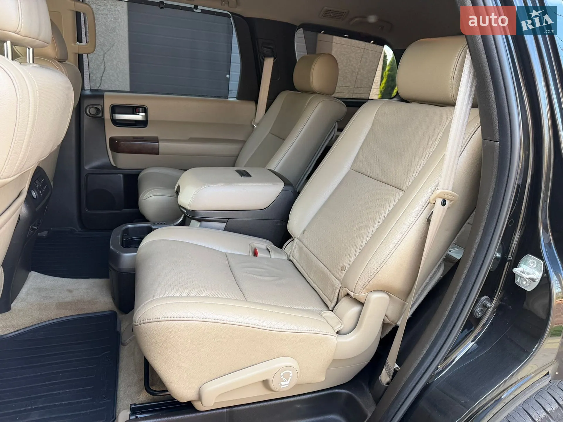 2010 Toyota Sequoia - мініатюра 58