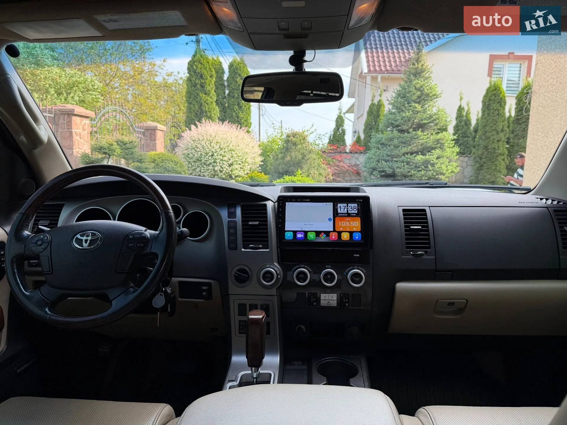 2010 Toyota Sequoia - мініатюра 76