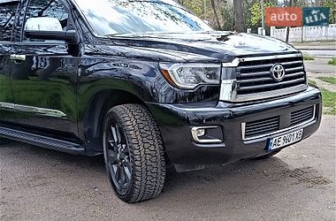 Внедорожник / Кроссовер Toyota Sequoia 2018 в Одессе