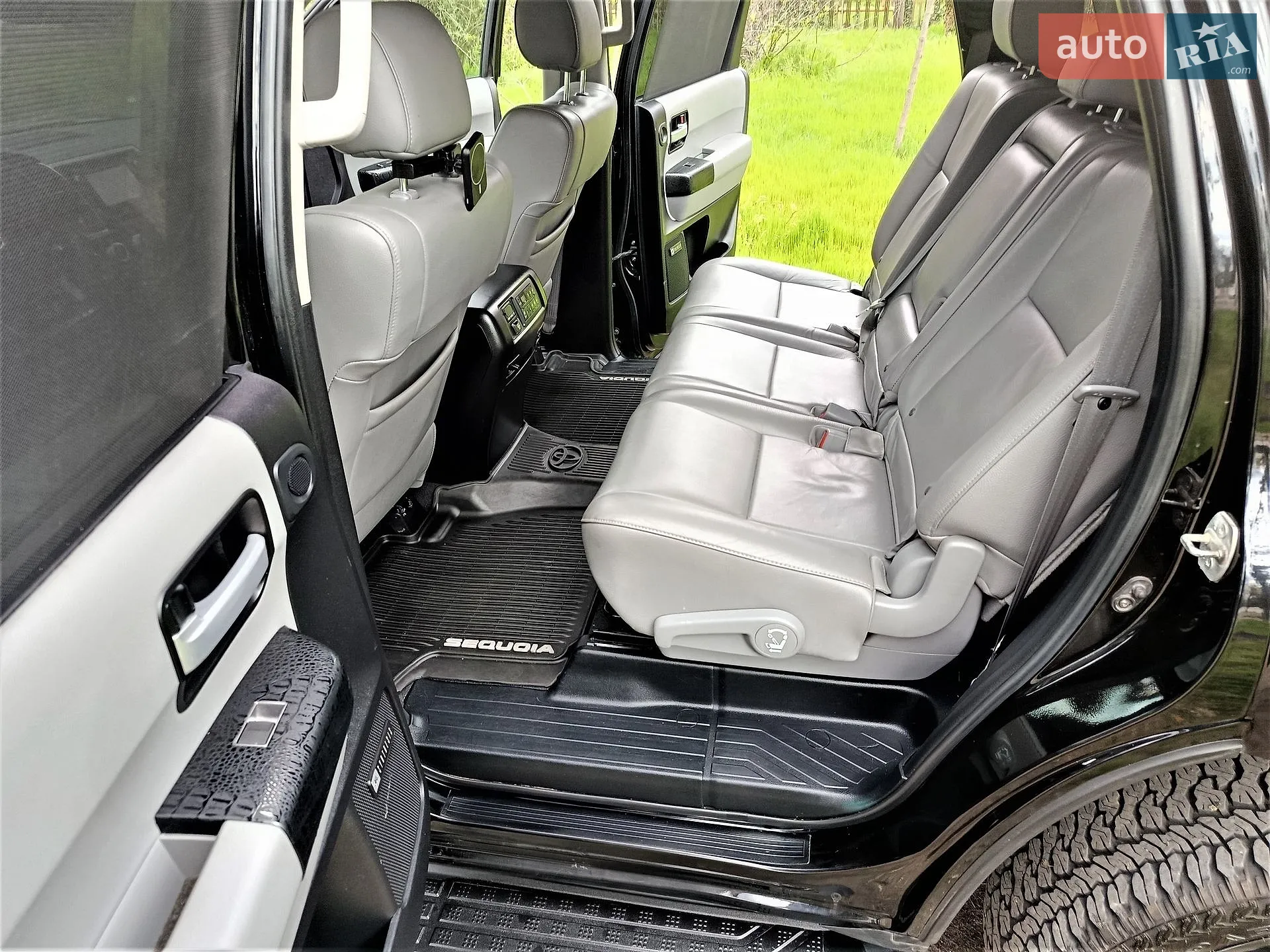 2018 Toyota Sequoia - мініатюра 30