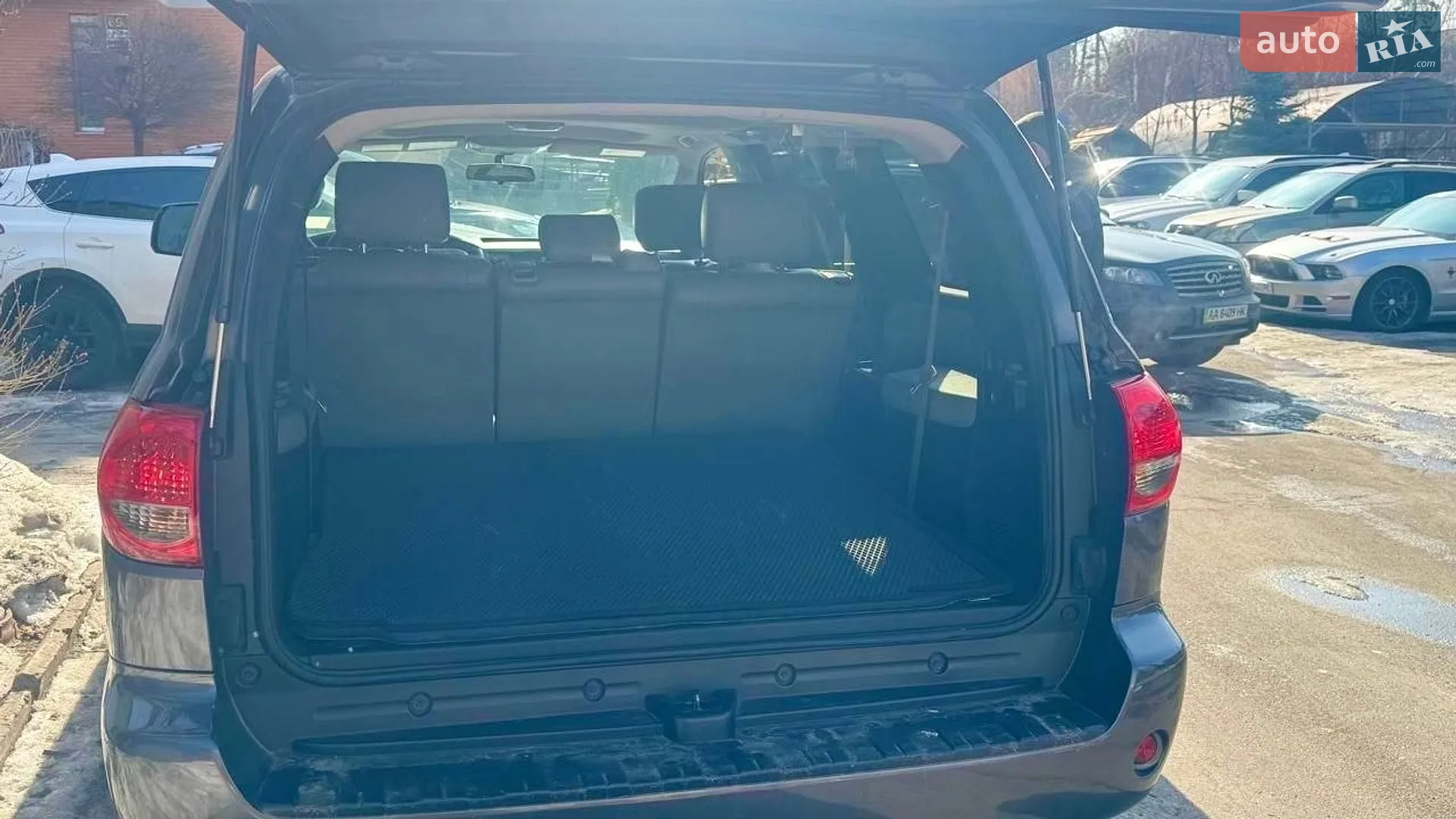 2014 Toyota Sequoia - мініатюра 4