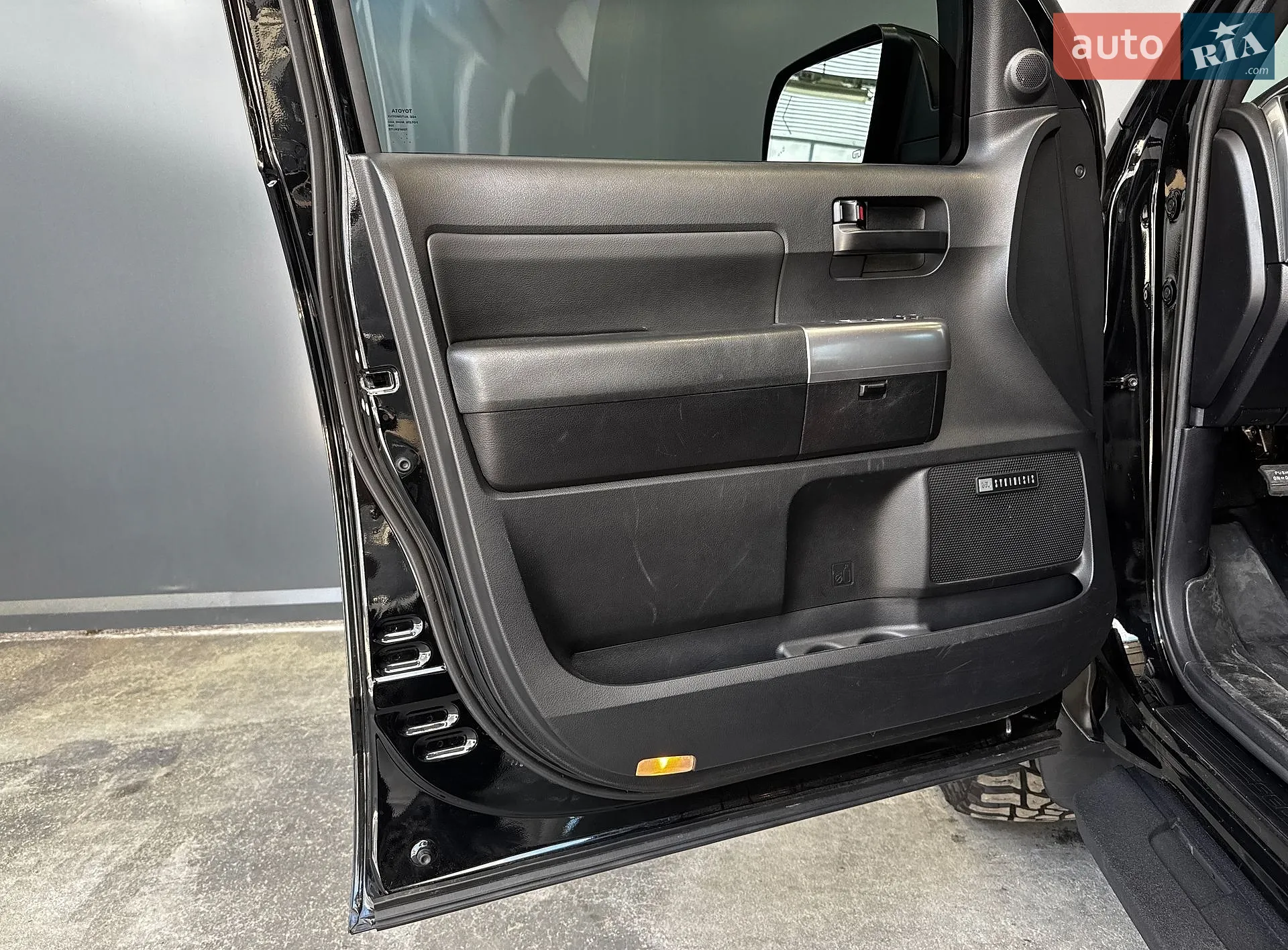 2021 Toyota Sequoia - мініатюра 31
