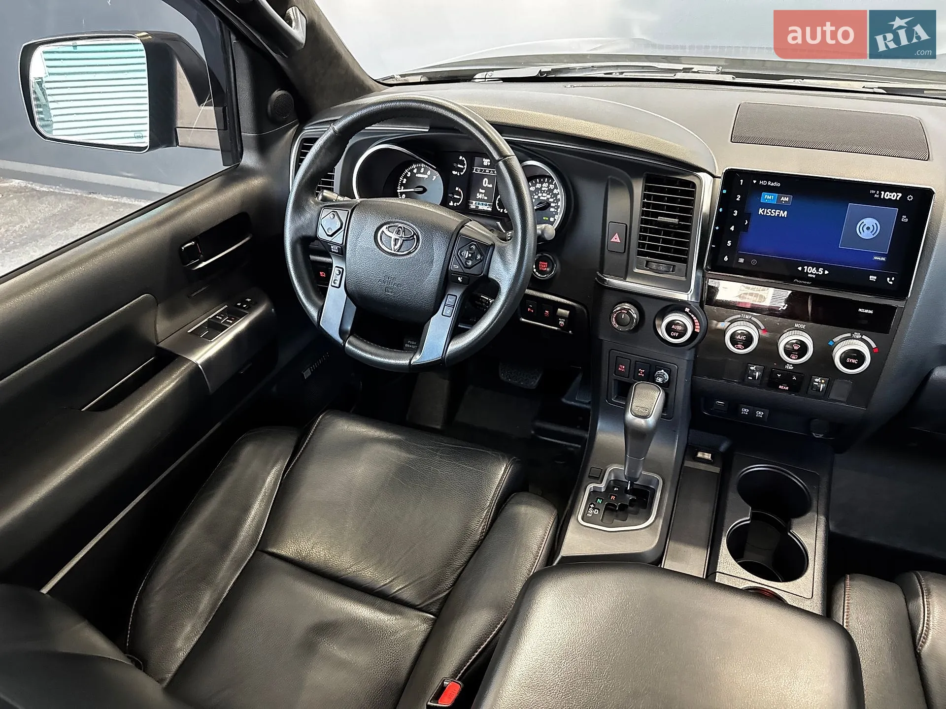 2021 Toyota Sequoia - мініатюра 21