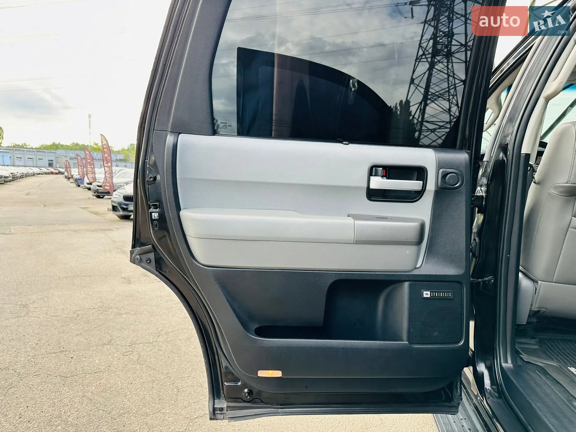 2013 Toyota Sequoia - мініатюра 21