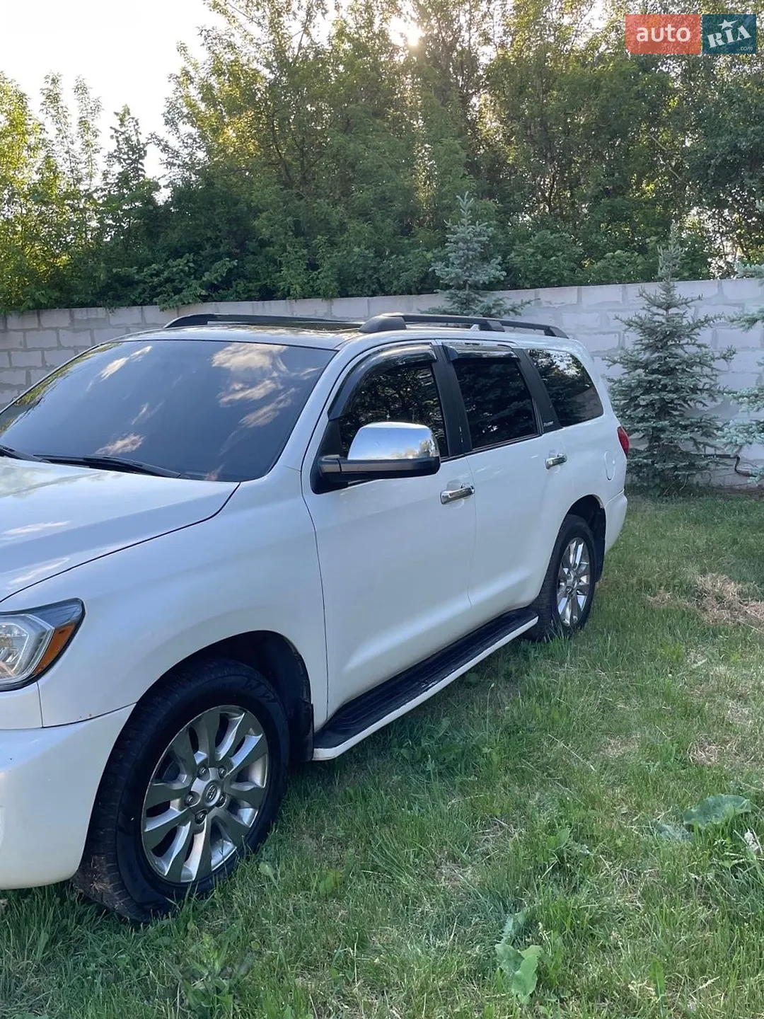 2010 Toyota Sequoia - мініатюра 3
