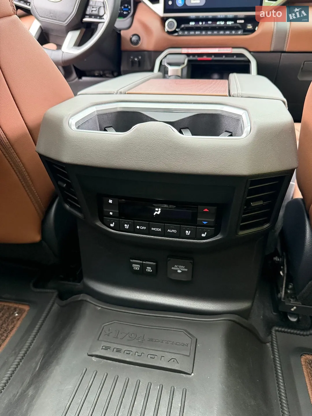 2025 Toyota Sequoia - мініатюра 23