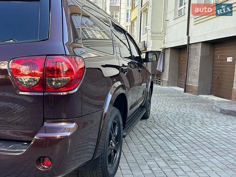 Toyota Sequoia 2012 VIN 5TDBM5G17CS001768 фото оголошення 22 з 79