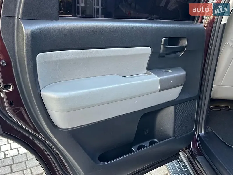 Toyota Sequoia 2012 VIN 5TDBM5G17CS001768 фото оголошення 27 з 79