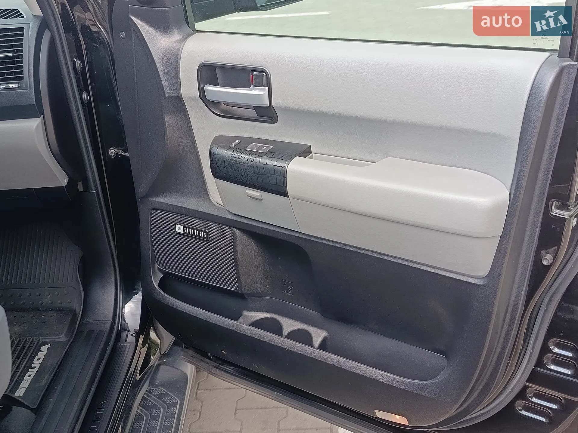 2018 Toyota Sequoia - мініатюра 40