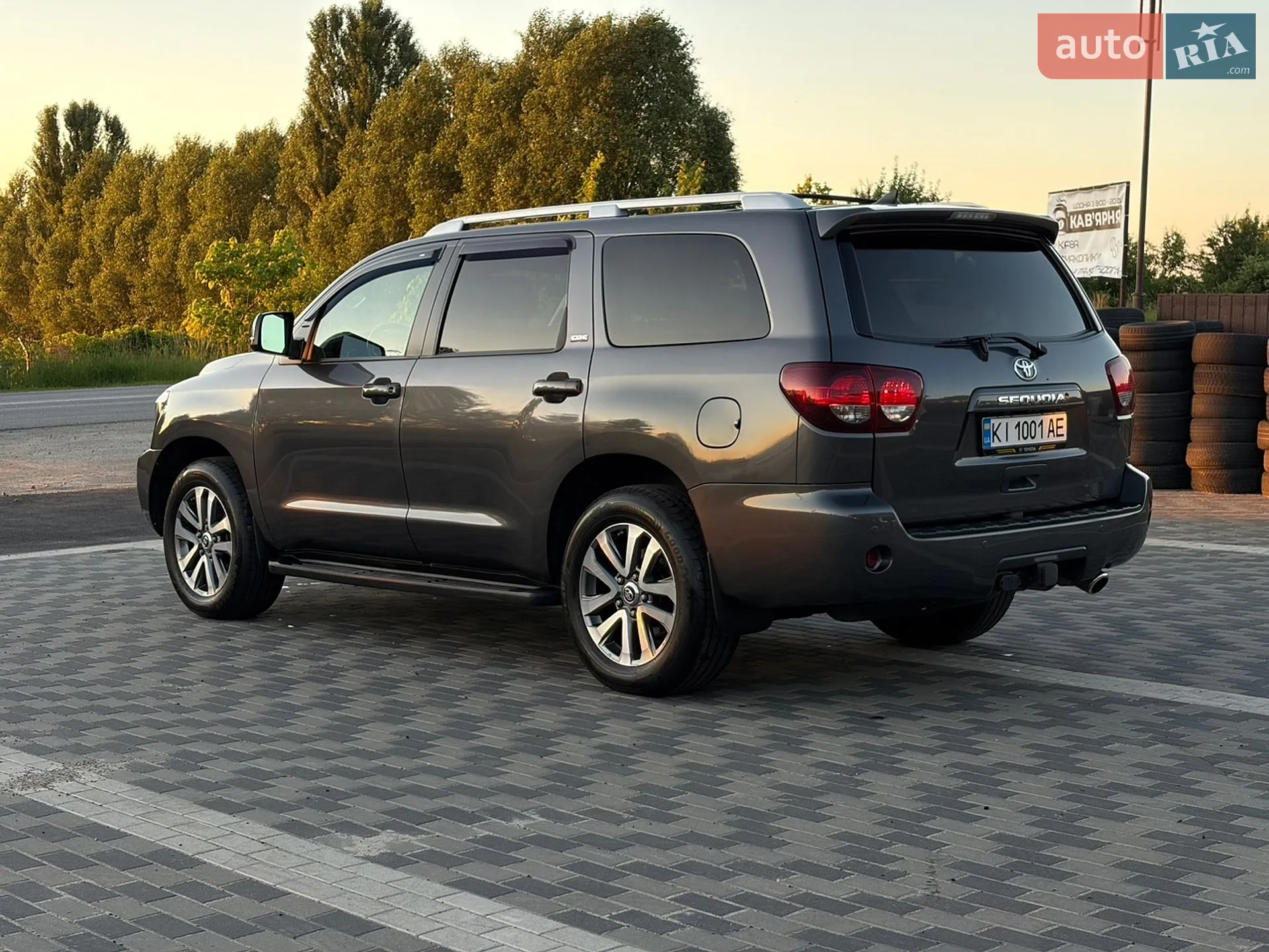 2019 Toyota Sequoia - мініатюра 10