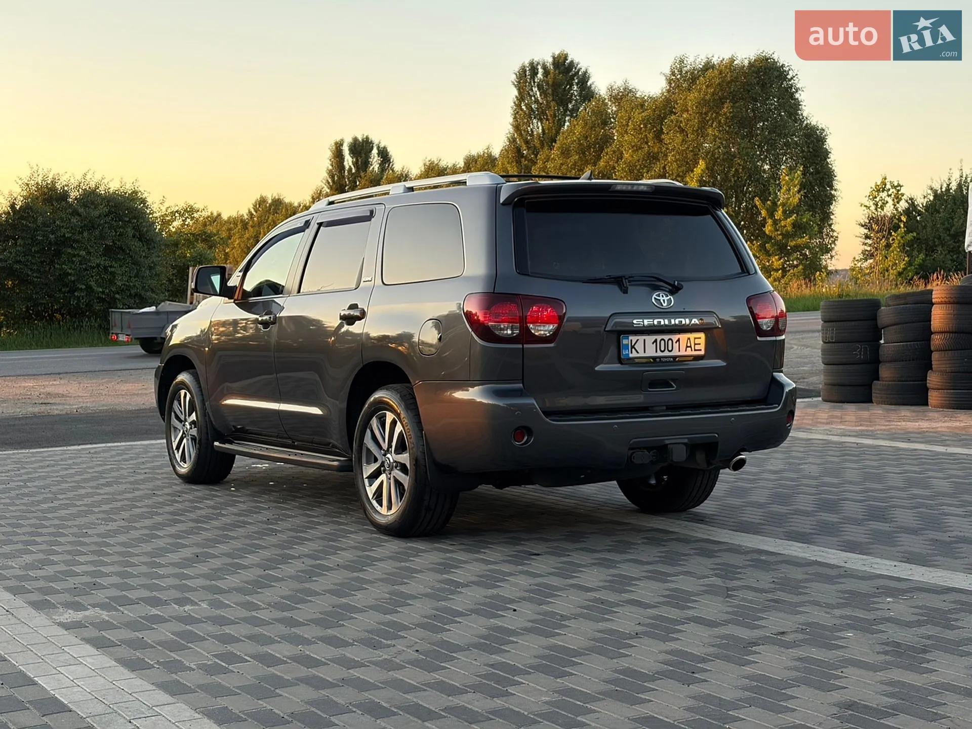 2019 Toyota Sequoia - мініатюра 11