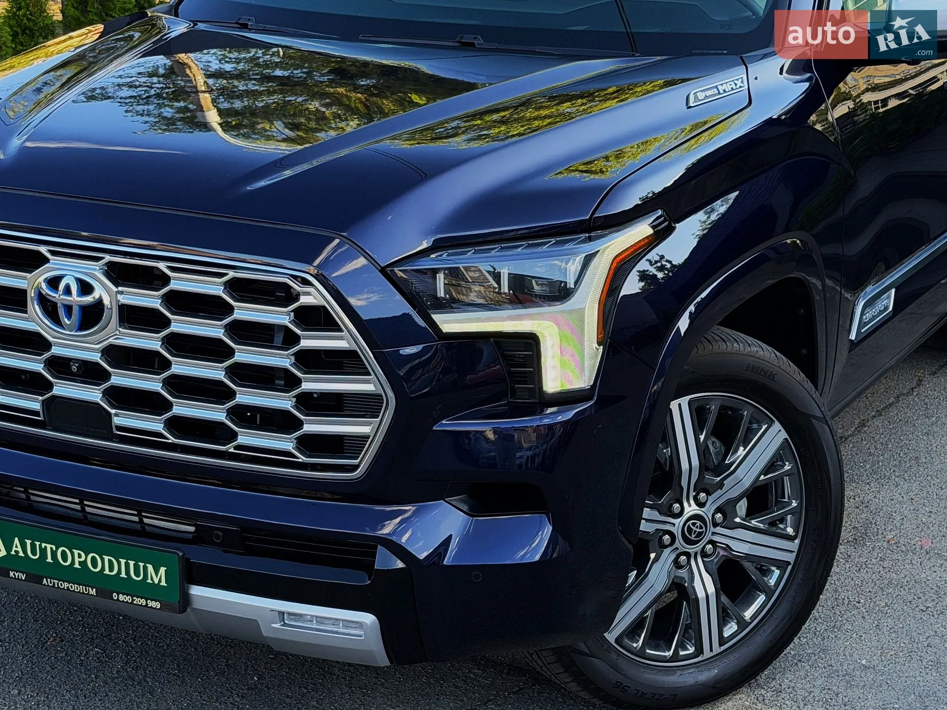 2023 Toyota Sequoia - мініатюра 9