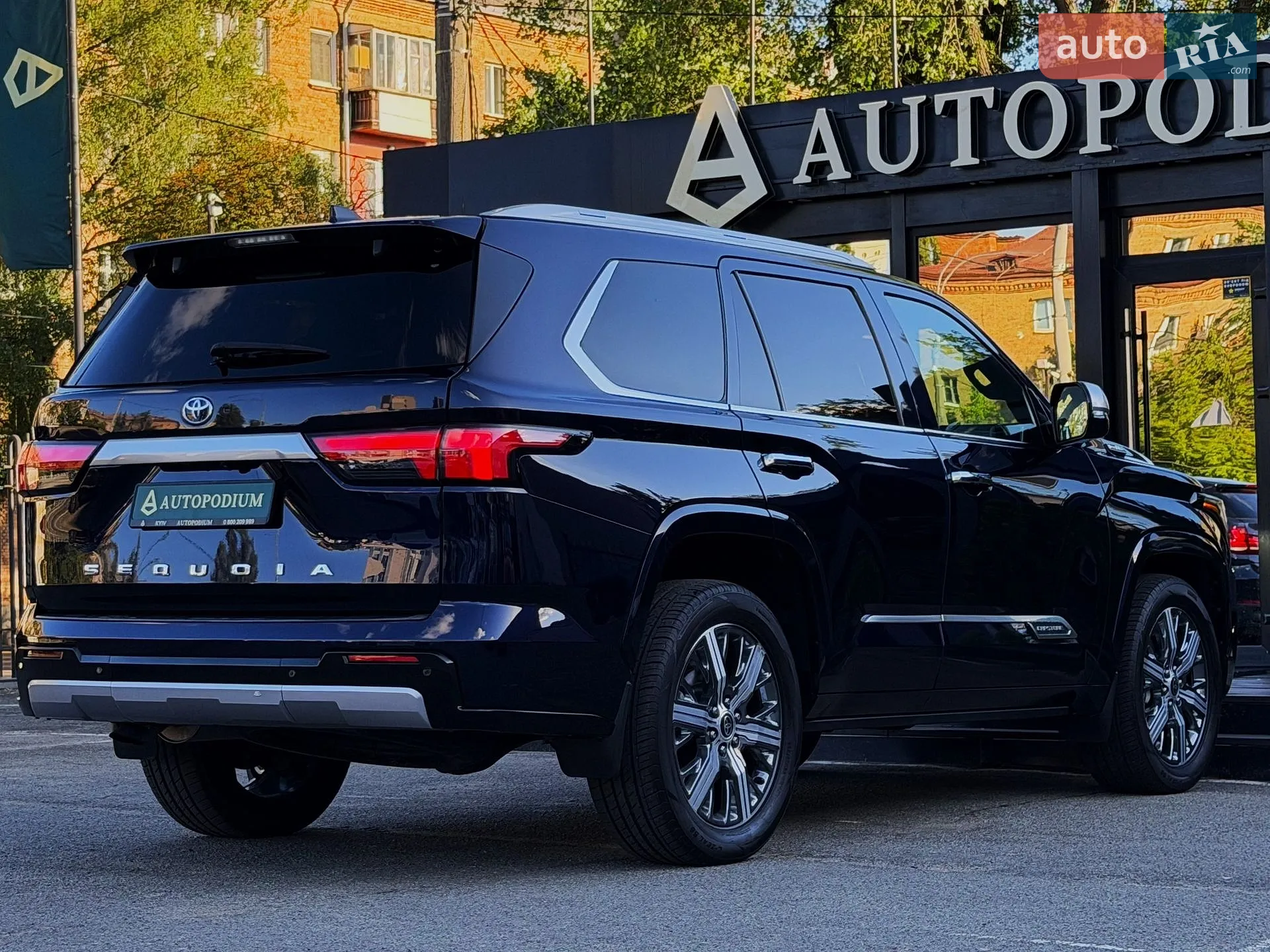 2023 Toyota Sequoia - мініатюра 25