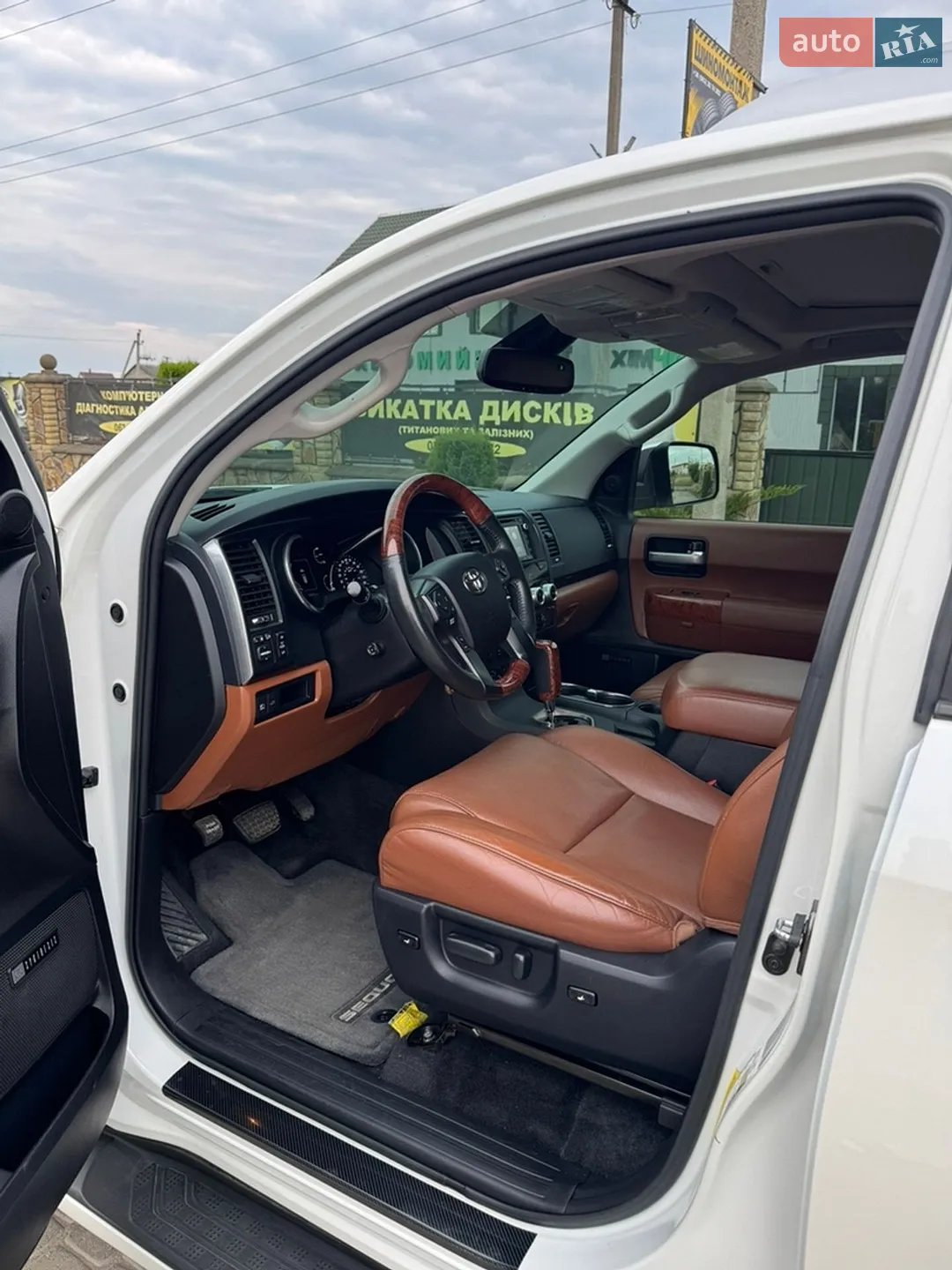 2018 Toyota Sequoia - мініатюра 8