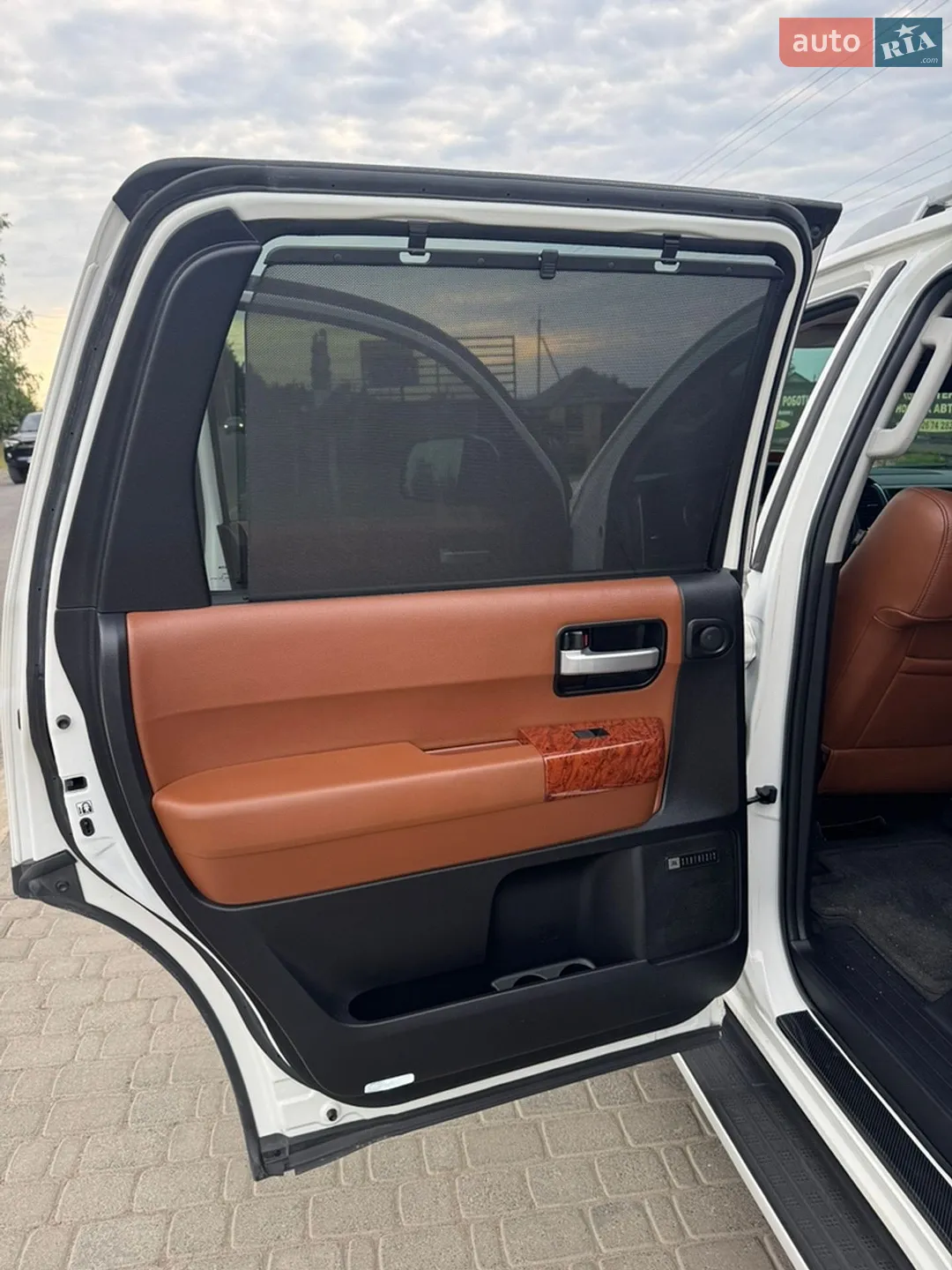 2018 Toyota Sequoia - мініатюра 9