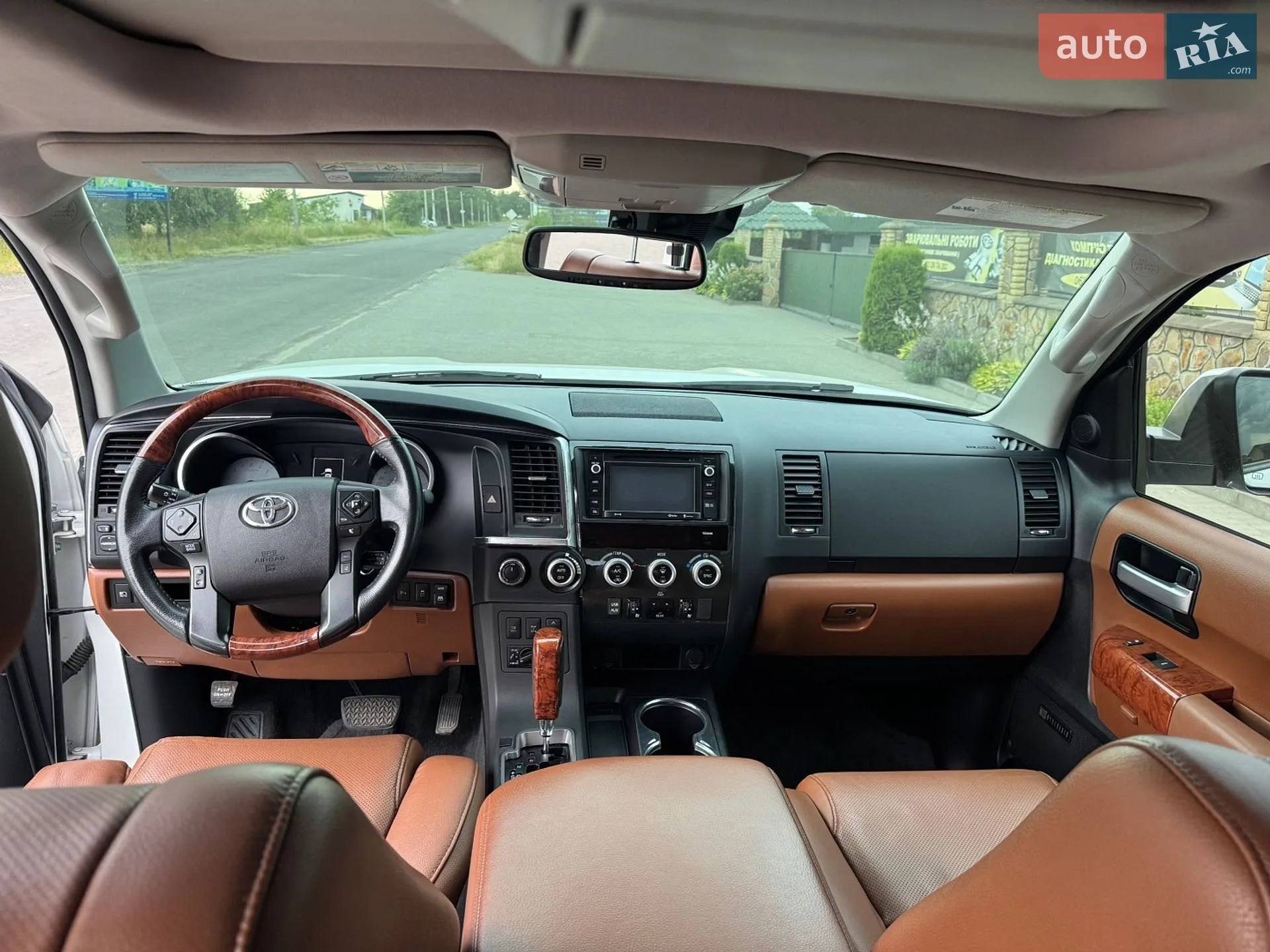 2018 Toyota Sequoia - мініатюра 11