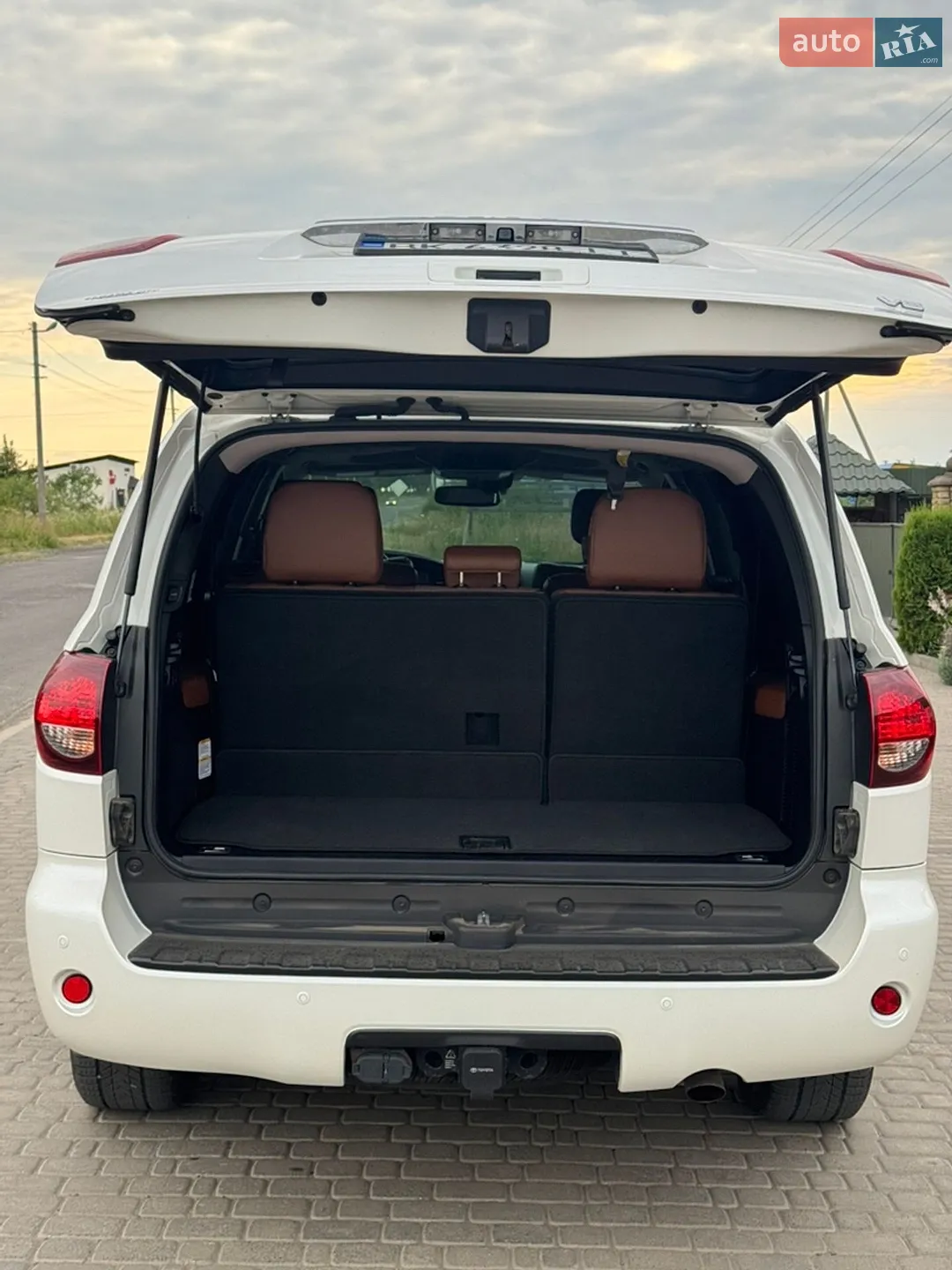 2018 Toyota Sequoia - мініатюра 15