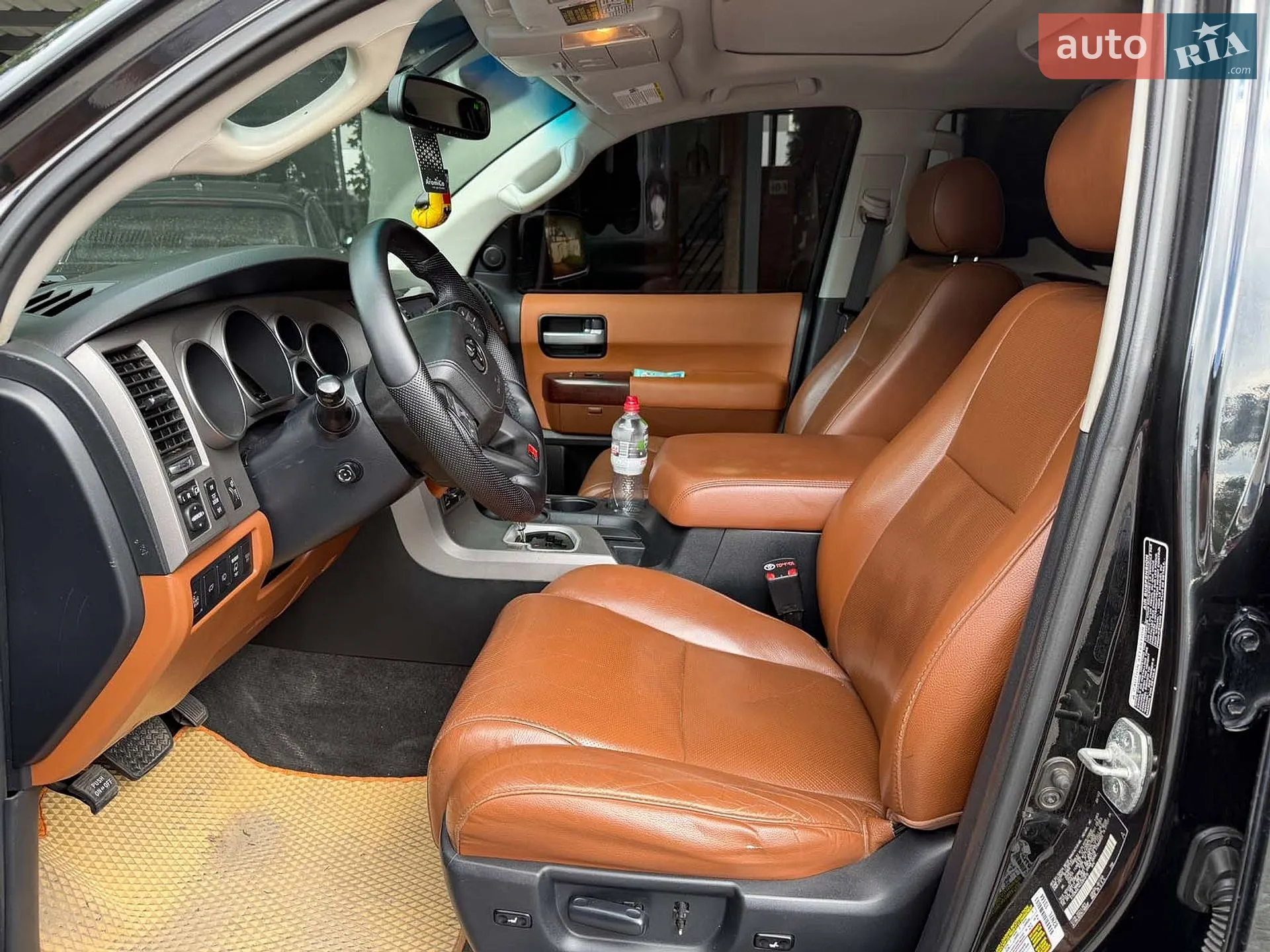 2012 Toyota Sequoia - мініатюра 16