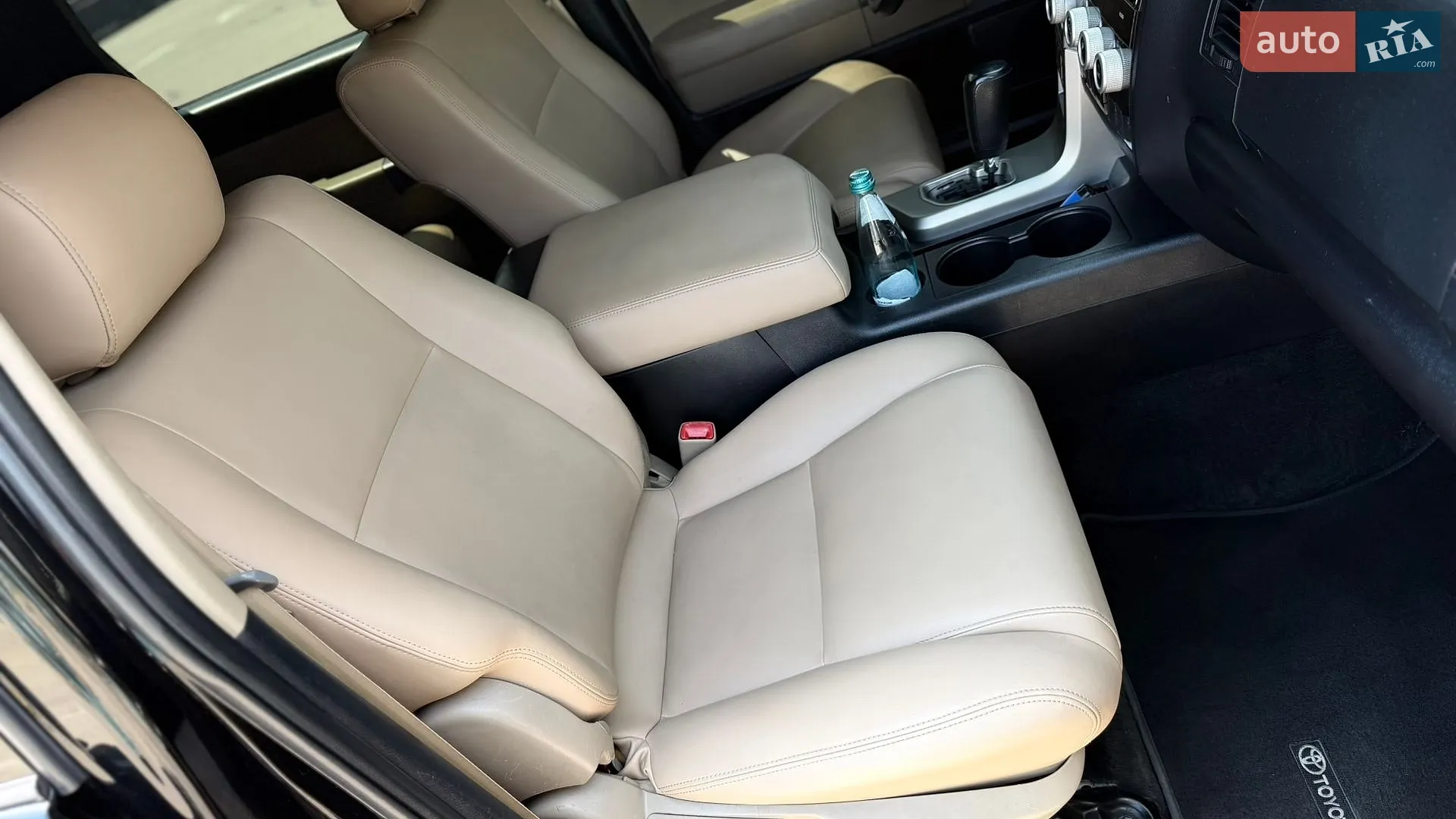 2013 Toyota Sequoia - мініатюра 17