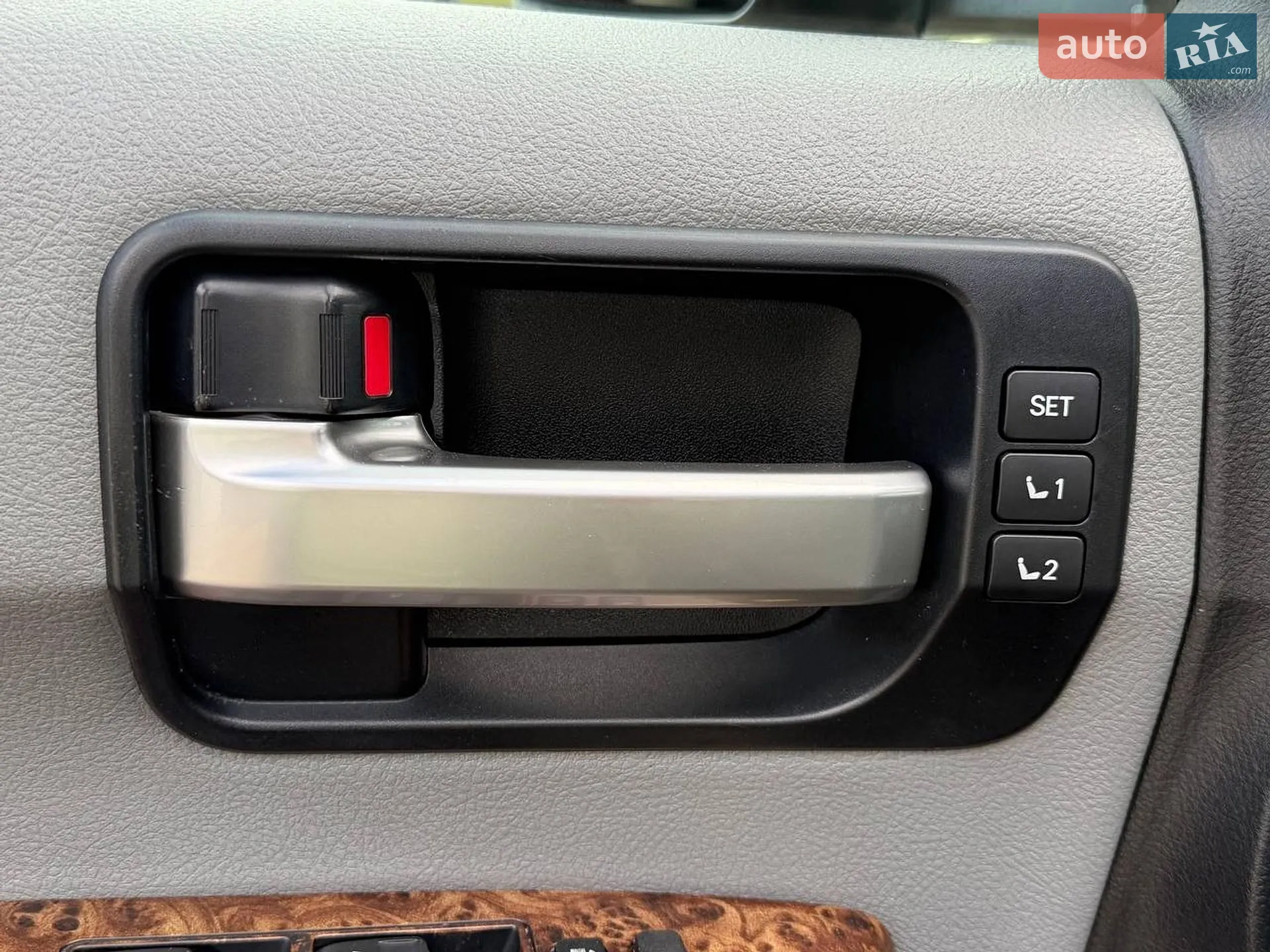 2010 Toyota Sequoia - мініатюра 14