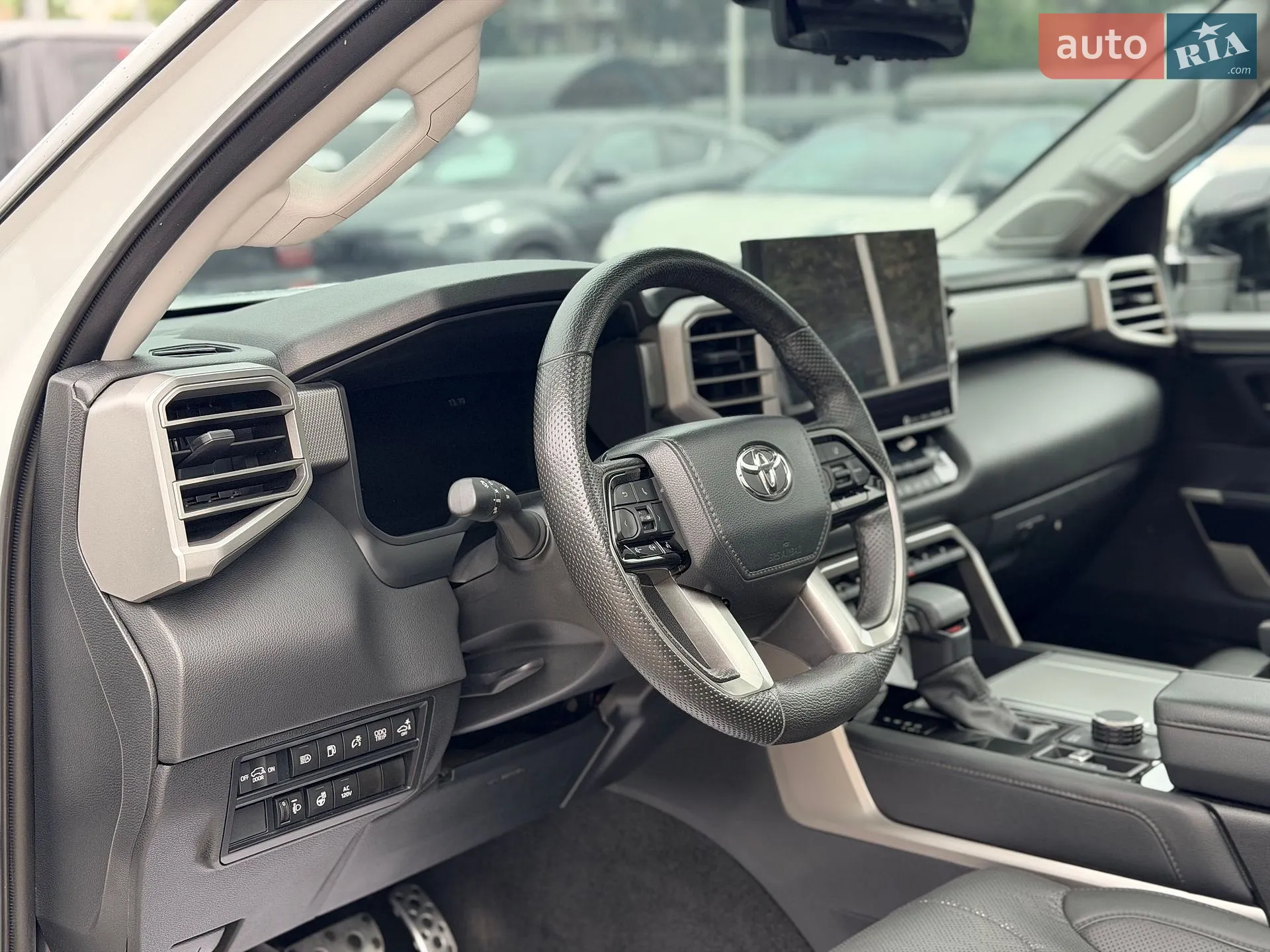 2023 Toyota Sequoia - мініатюра 15