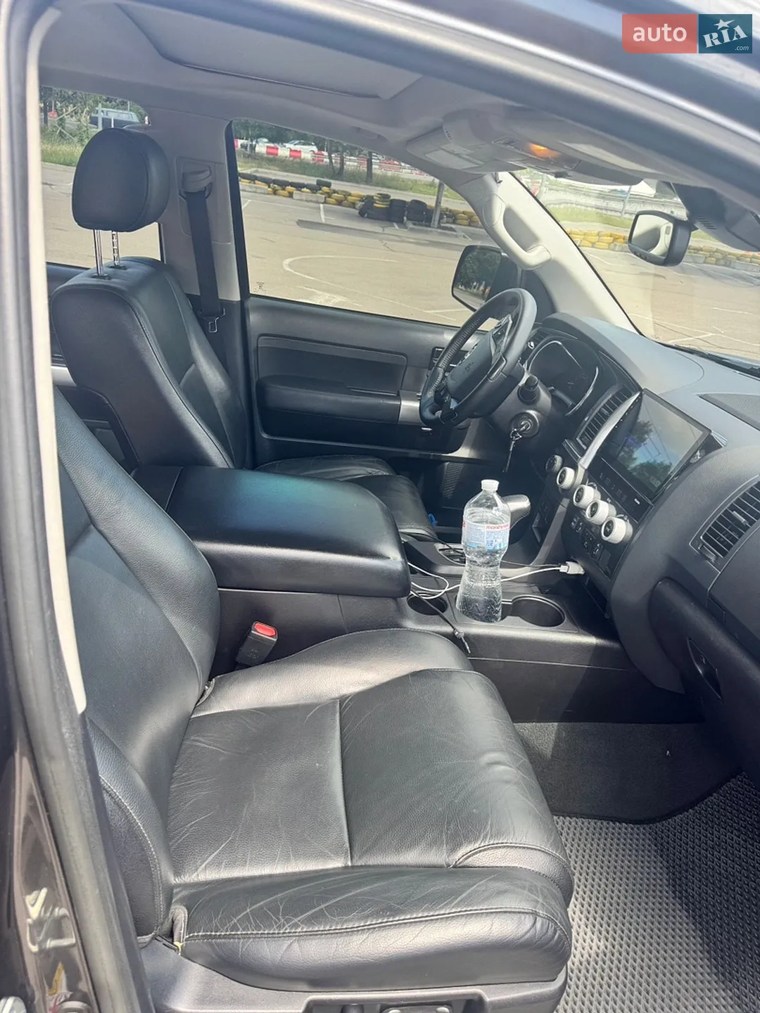 2019 Toyota Sequoia - мініатюра 13