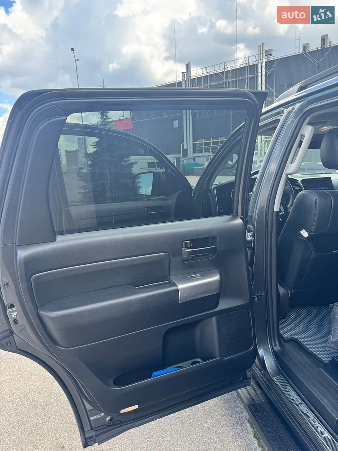 2019 Toyota Sequoia - мініатюра 24