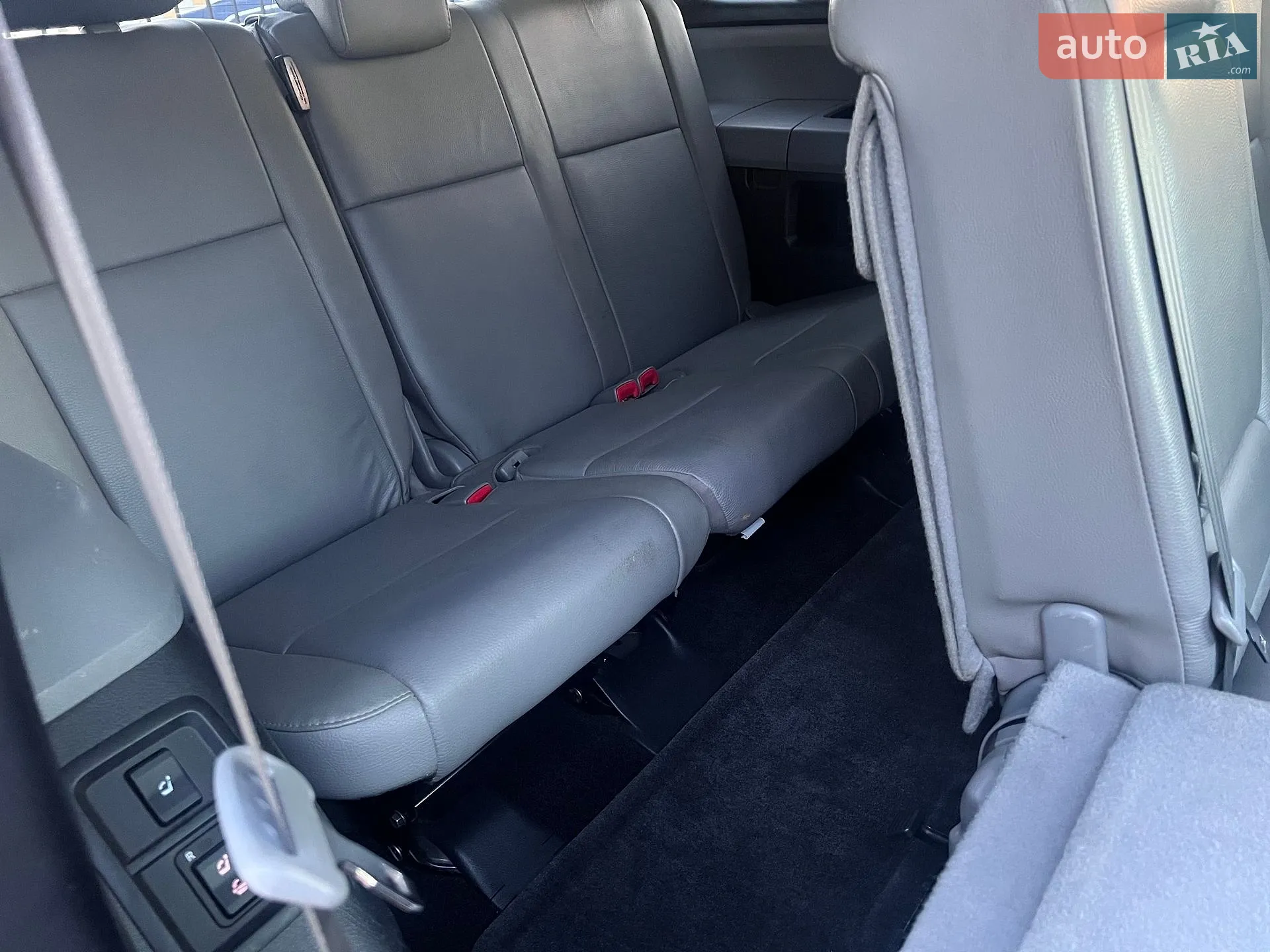 2015 Toyota Sequoia - мініатюра 12