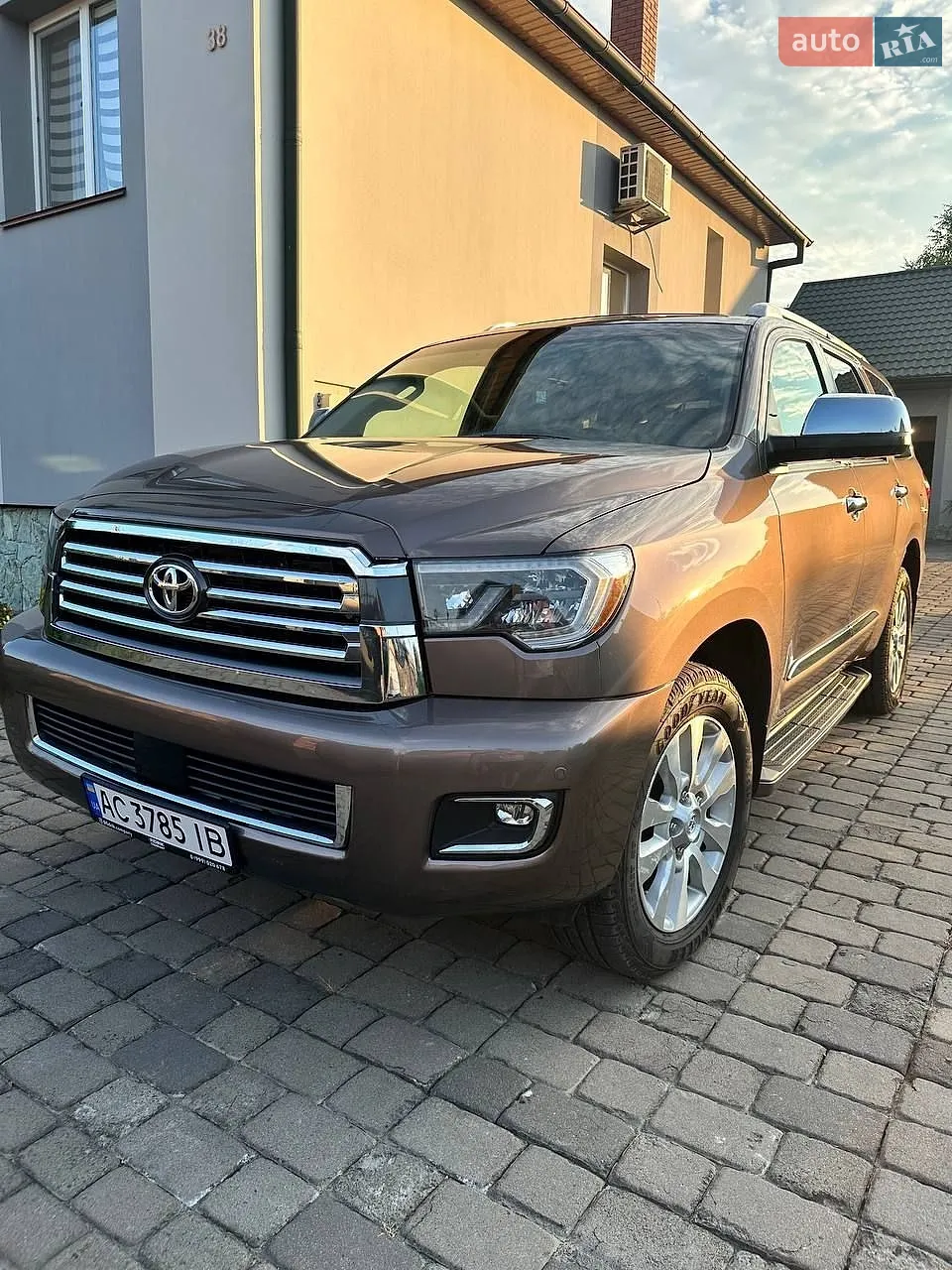 2019 Toyota Sequoia - мініатюра 13