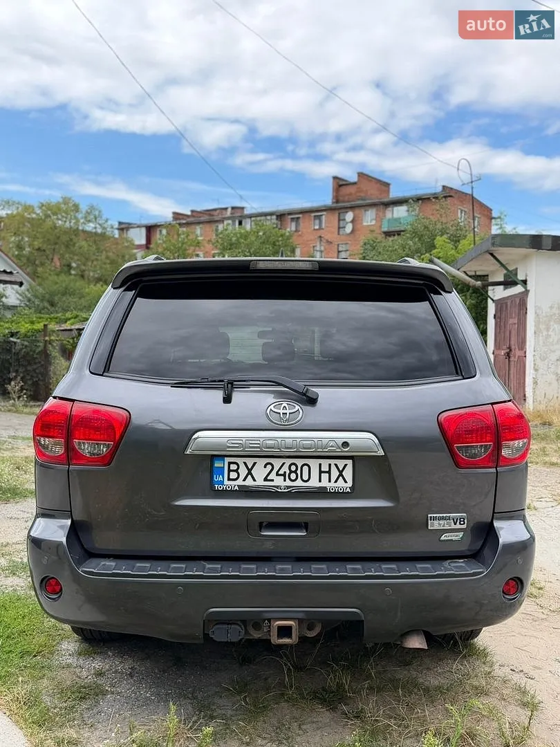 2016 Toyota Sequoia - мініатюра 8