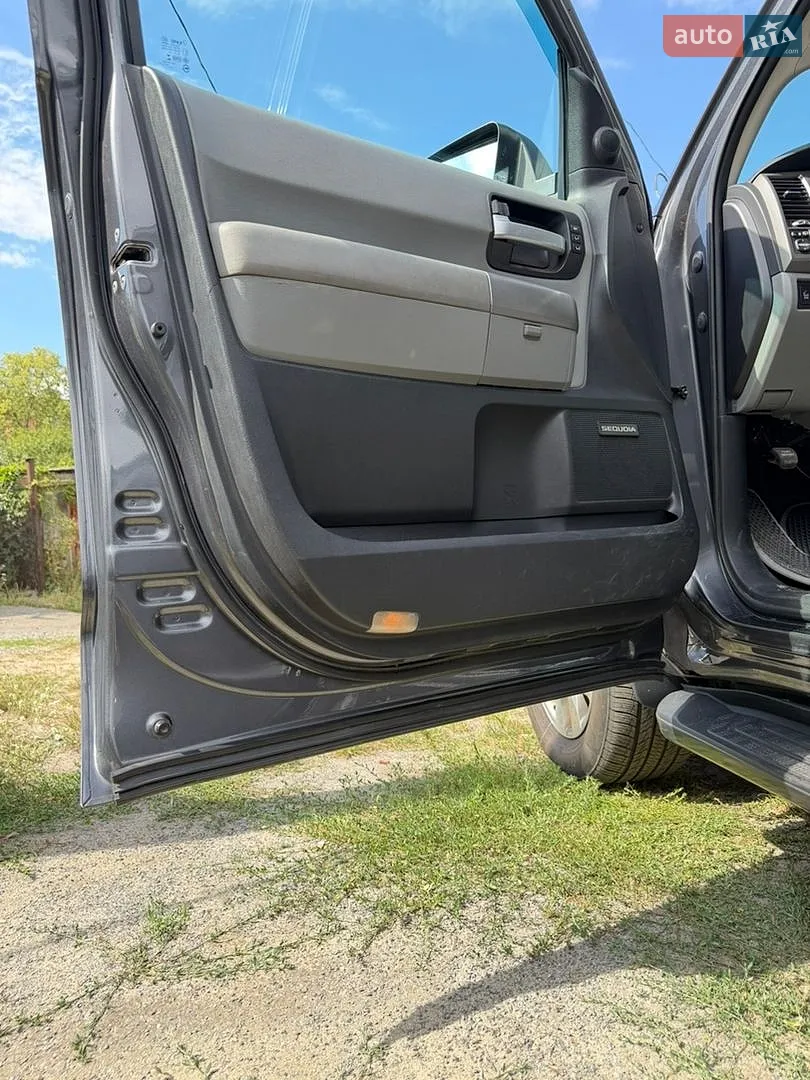 2016 Toyota Sequoia - мініатюра 14