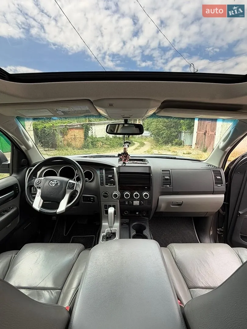 2016 Toyota Sequoia - мініатюра 21
