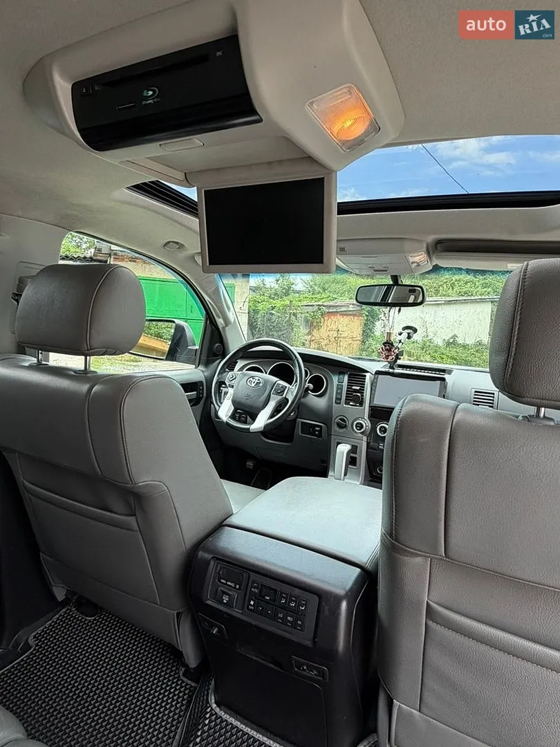 2016 Toyota Sequoia - мініатюра 20
