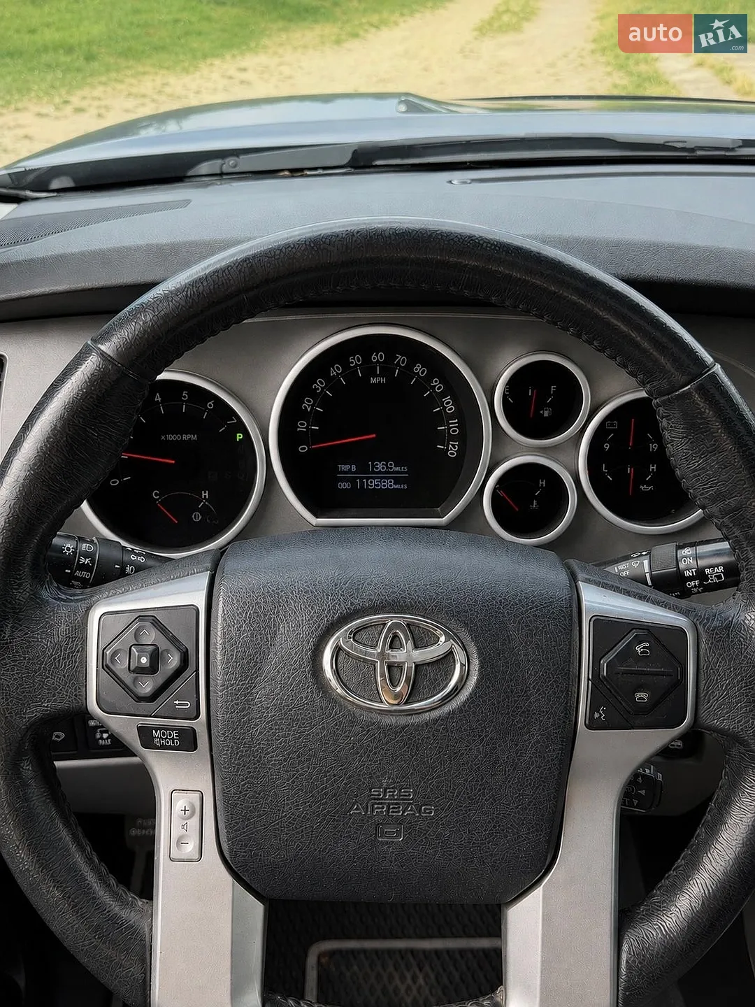 2016 Toyota Sequoia - мініатюра 24