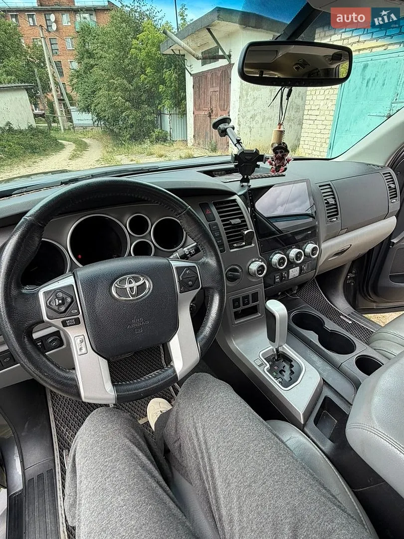 2016 Toyota Sequoia - мініатюра 30