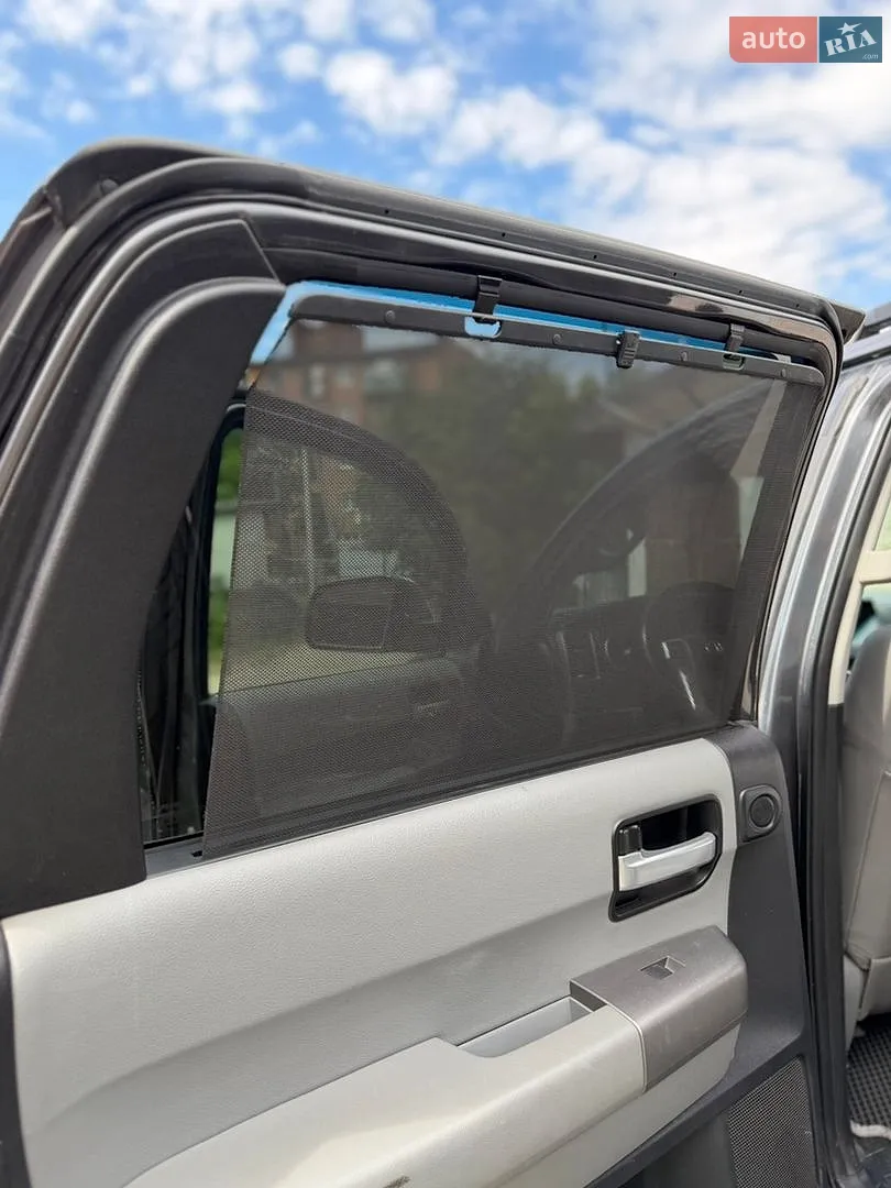 2016 Toyota Sequoia - мініатюра 31