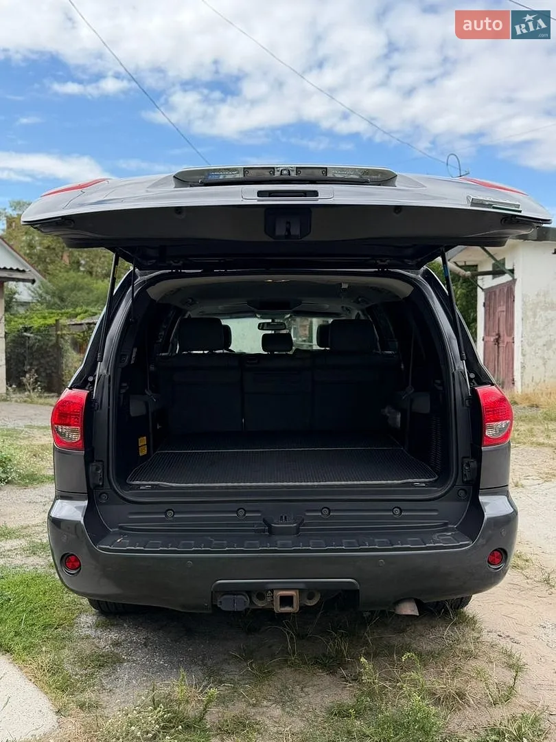 2016 Toyota Sequoia - мініатюра 9